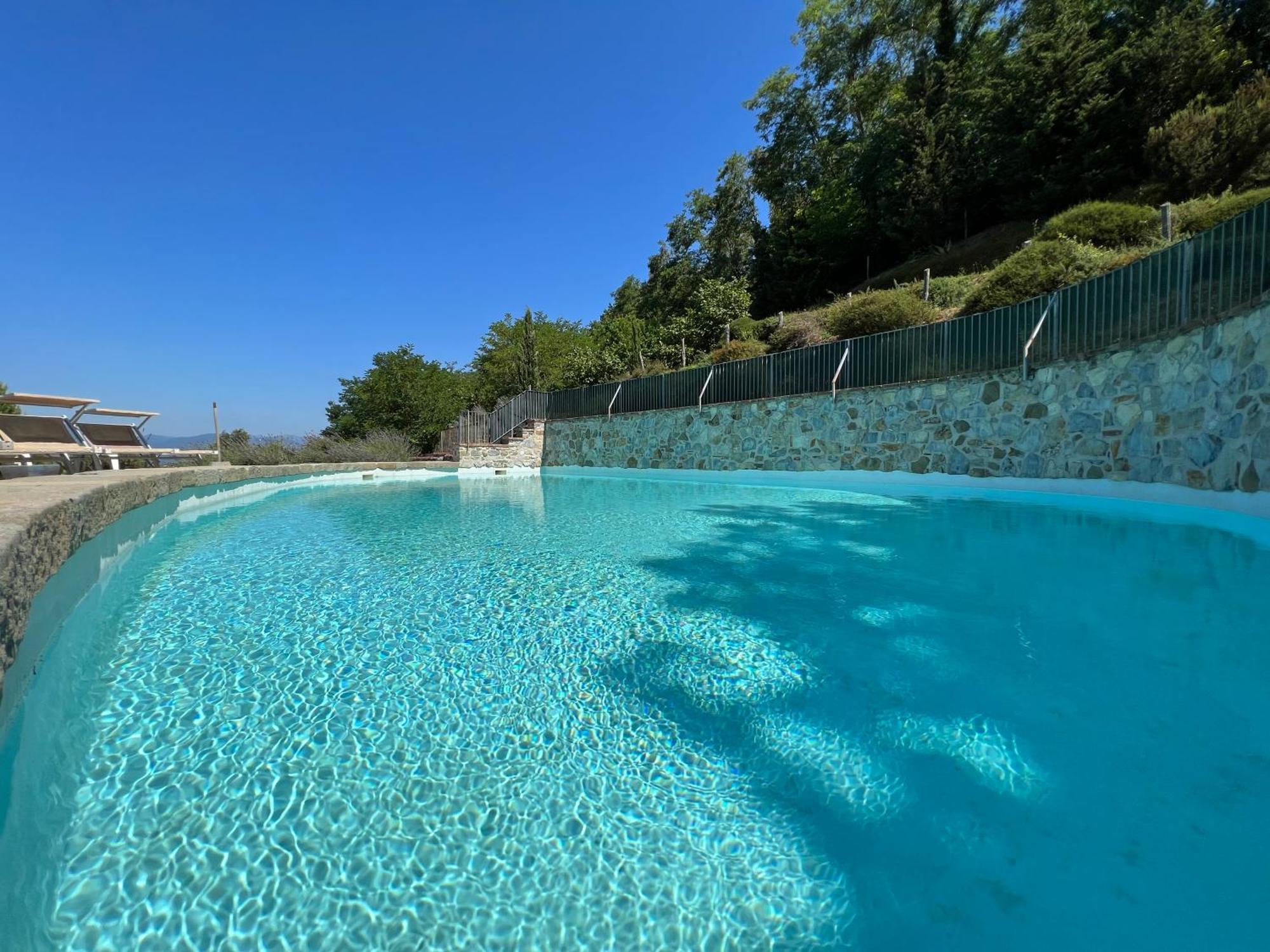 Podere Beatrice 20 Pax By Villasretreats Bardine di San Terenzo Exterior photo