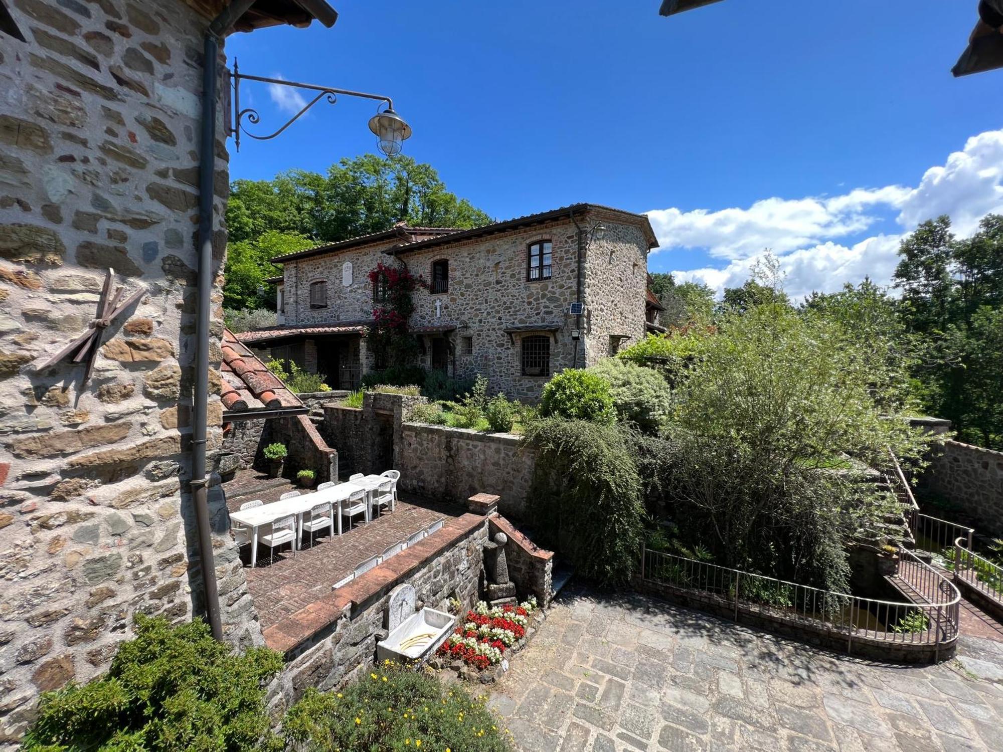 Podere Beatrice 20 Pax By Villasretreats Bardine di San Terenzo Exterior photo