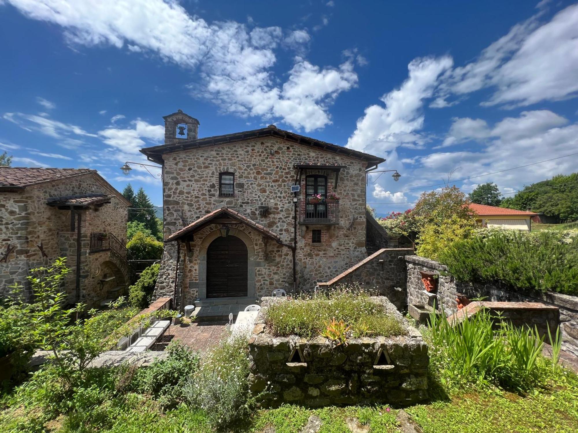 Podere Beatrice 20 Pax By Villasretreats Bardine di San Terenzo Exterior photo