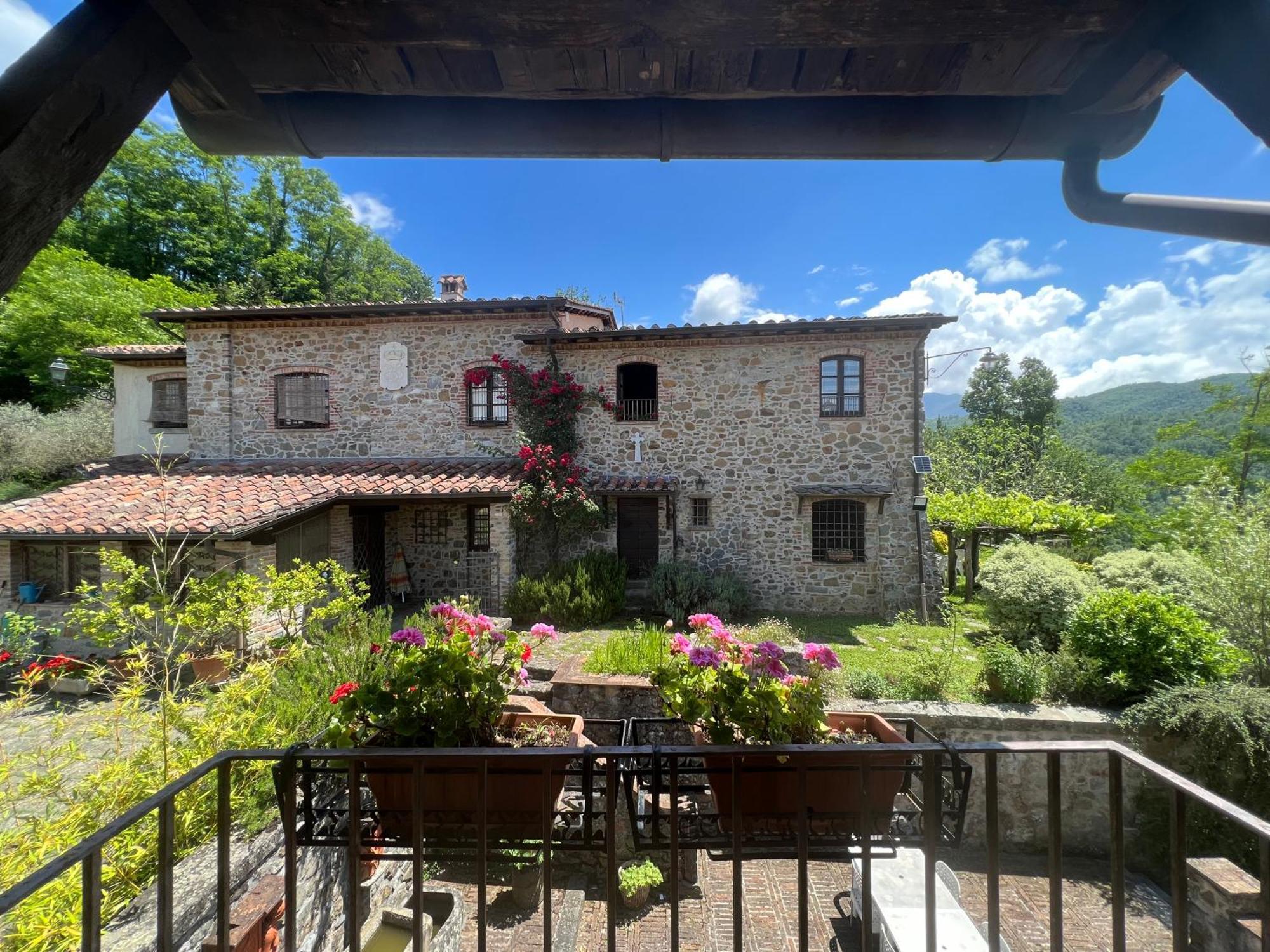 Podere Beatrice 20 Pax By Villasretreats Bardine di San Terenzo Exterior photo