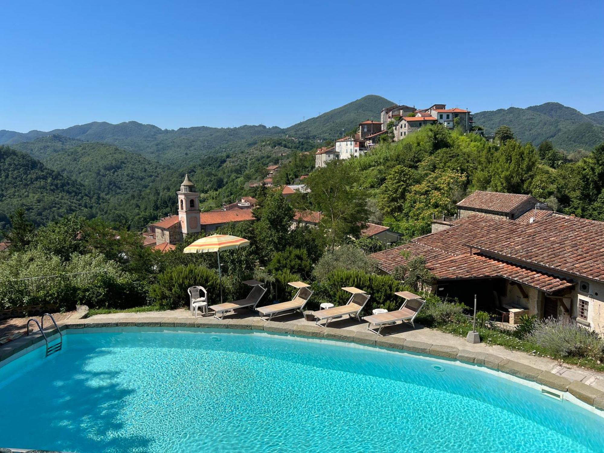 Podere Beatrice 20 Pax By Villasretreats Bardine di San Terenzo Exterior photo